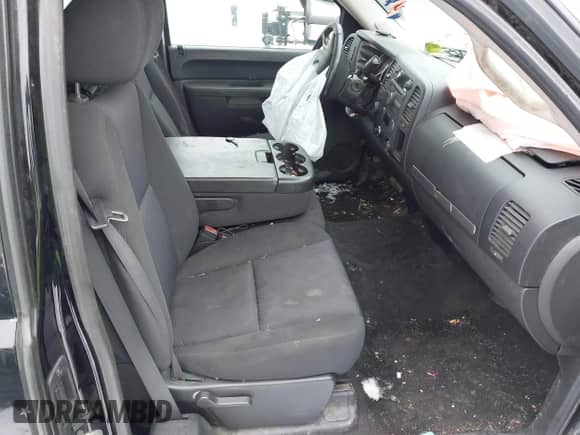 2011 Chevrolet Silverado 2500HD LT с VIN 1GC2KXCG1BZ171505, выставлен на аукционе IAAI как лот 41288344 с пробегом 114 648 миль миль и . История ставок и продаж доступна на DreamBid. Изображение 5.