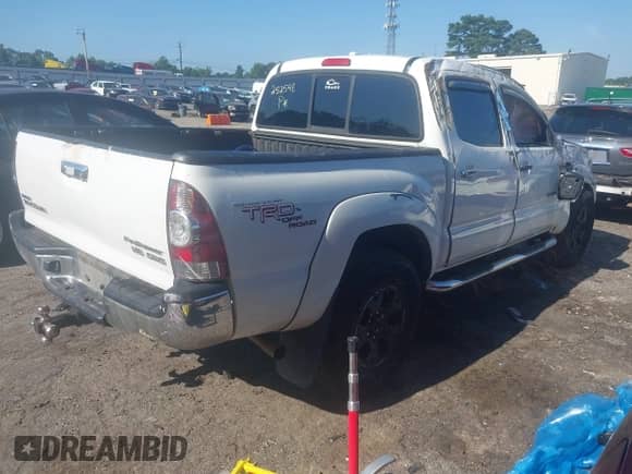2010 Toyota Tacoma PreRunner с VIN 3TMJU4GNXAM103720, выставлен на аукционе IAAI как лот 42994037 с пробегом 214 592 миль миль и . История ставок и продаж доступна на DreamBid. Изображение 4.