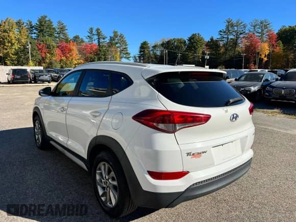 2017 Hyundai Tucson SE z VIN KM8J3CA43HU508042, wystawiony jako Copart lot #89913135 z przebiegiem 180 640 mil mil oraz Czysty tytuł • Clean title. Historia ofert i sprzedaży dostępna na DreamBid. Obrazek 3.