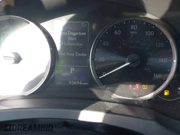 2018 Lexus IS 300 z VIN JTHC81D28J5033645, wystawiony jako IAAI lot #41624783 z przebiegiem 93 694 mil mil oraz . Historia ofert i sprzedaży dostępna na DreamBid. Obrazek 15.