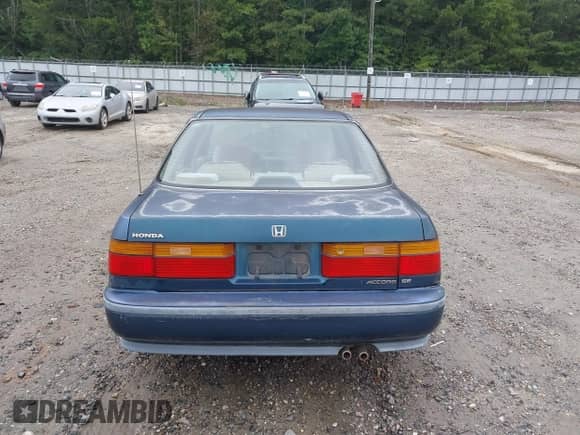 1991 Honda Accord with VIN J8MCB7688MC069146, listed as a IAAI auction lot 42955738 with 174,385 mi miles and . Bid and sale history available at DreamBid. Image 16.