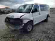 2006 Chevrolet Express Passenger with VIN 1GAHG35U761194114, listed as a Copart auction lot 55985195 with 110,432 mi miles and Salvage title. Bid and sale history available at DreamBid. Image 1.