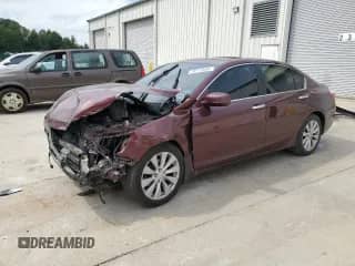 2013 Honda Accord EX z VIN 1HGCR2F79DA163928, wystawiony jako Copart lot #70713545 z przebiegiem 151 817 mil mil oraz Szkoda całkowita • Salvage title. Historia ofert i sprzedaży dostępna na DreamBid. Obrazek 1.