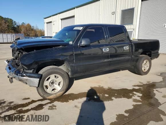 2006 Chevrolet Silverado 1500 LT1 with VIN 2GCEC13TX61252036, listed as a Copart auction lot 84468294 with 170,467 mi miles and Salvage title. Bid and sale history available at DreamBid. Image 1.