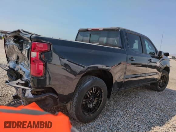 2022 Chevrolet Silverado 1500 RST with VIN 1GCUDEET2NZ602939, listed as a Copart auction lot 56481435 with Not provided miles and Salvage title. Bid and sale history available at DreamBid. Image 3.