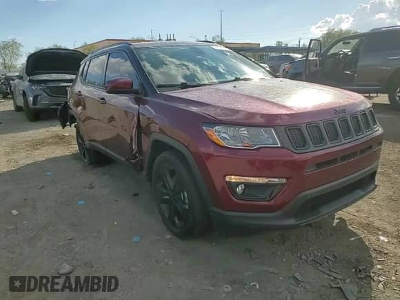 2021 Jeep Compass Altitude z VIN 3C4NJCBBXMT526972, wystawiony jako Copart lot #84058195 z przebiegiem 41 617 mil mil oraz Szkoda całkowita • Salvage title. Historia ofert i sprzedaży dostępna na DreamBid. Obrazek 13.