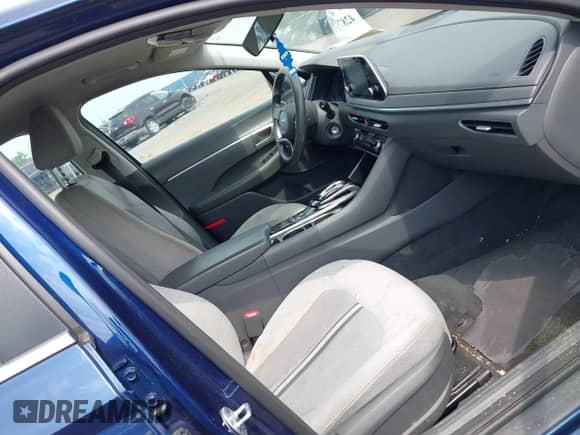 2020 Hyundai Sonata SE с VIN 5NPEG4JA2LH061602, выставлен на аукционе IAAI как лот 42879331 с пробегом 103 803 миль миль и . История ставок и продаж доступна на DreamBid. Изображение 5.