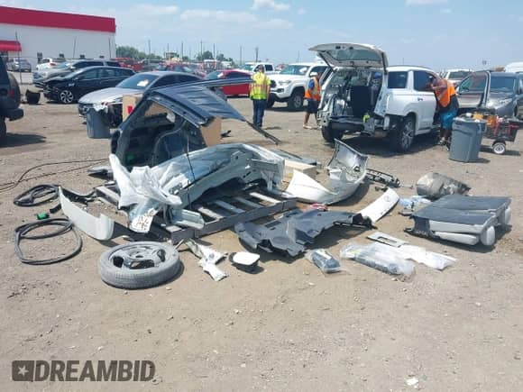 2021 Hyundai Palisade Limited with VIN KM8R54HE9MU305166, listed as a IAAI auction lot 42938532 with 109,197 mi miles and . Bid and sale history available at DreamBid. Image 13.