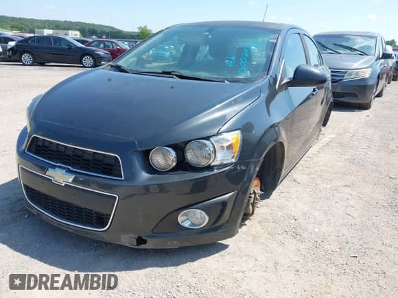 2015 Chevrolet Sonic LTZ with VIN 1G1JE5SB8F4191520, listed as a IAAI auction lot 43002537 with 82,395 mi miles and . Bid and sale history available at DreamBid. Image 6.