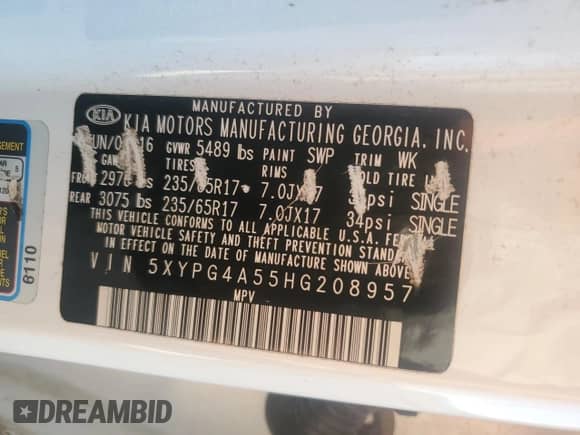 2017 Kia Sorento LX z VIN 5XYPG4A55HG208957, wystawiony jako Copart lot #84598385 z przebiegiem 136 286 mil mil oraz Czysty tytuł • Clean title. Historia ofert i sprzedaży dostępna na DreamBid. Obrazek 13.