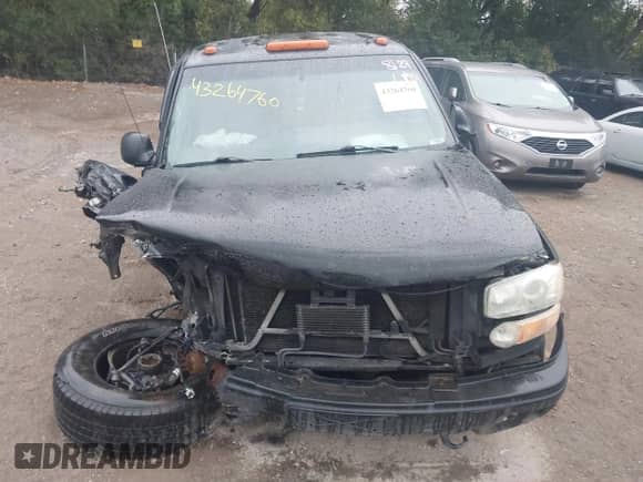 2002 GMC Sierra 1500 Denali z VIN 2GTFK69UX21339224, wystawiony jako IAAI lot #43264760 z przebiegiem 240 363 mil mil oraz . Historia ofert i sprzedaży dostępna na DreamBid. Obrazek 13.