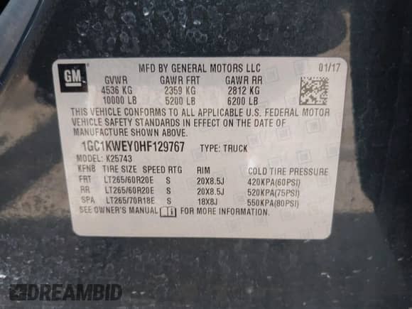 2017 Chevrolet Silverado 2500HD LTZ z VIN 1GC1KWEY0HF129767, wystawiony jako IAAI lot #42520339 z przebiegiem 179 498 mil mil oraz . Historia ofert i sprzedaży dostępna na DreamBid. Obrazek 9.