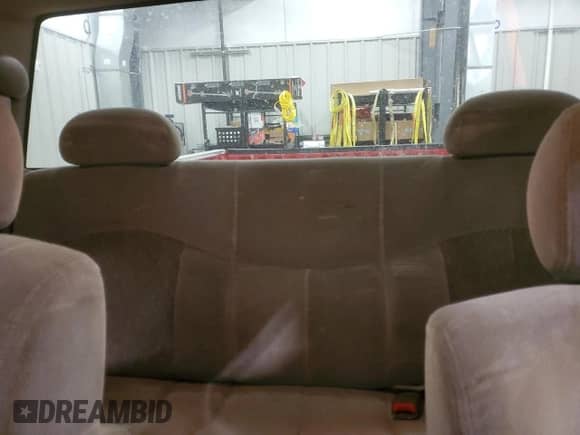 2000 Chevrolet Silverado 2500 LS с VIN 1GCGK29U4YE230925, выставлен на аукционе Copart как лот 78539004 с пробегом 191 960 миль миль и Чистый • Clean title. История ставок и продаж доступна на DreamBid. Изображение 10.