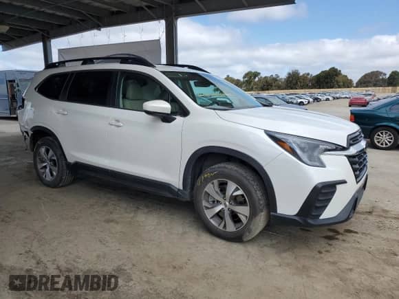 2025 Subaru Ascent Premium с VIN 4S4WMADD4S3403168, выставлен на аукционе Copart как лот 55731285 с пробегом 10 019 миль миль и Чистый • Clean title. История ставок и продаж доступна на DreamBid. Изображение 4.