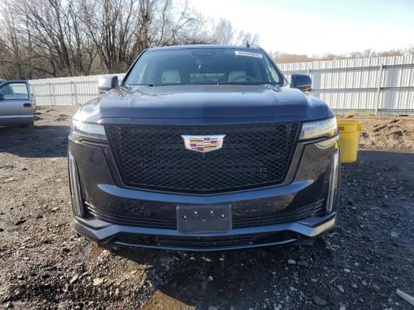 2023 Cadillac Escalade ESV 4WD Sport Platinum с VIN 1GYS4RKL1PR371807, выставлен на аукционе Copart как лот 59019304 с пробегом Не указан миль и Списание • Salvage title. История ставок и продаж доступна на DreamBid. Изображение 5.