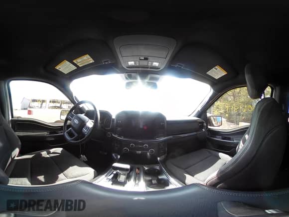 2023 Ford F-150 XL z VIN 1FTFW1ED7PFB23568, wystawiony jako IAAI lot #43061817 z przebiegiem 20 597 mil mil oraz . Historia ofert i sprzedaży dostępna na DreamBid. Obrazek 19.