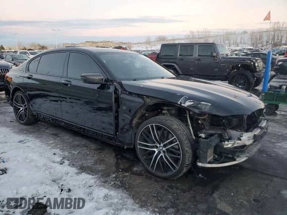 2018 BMW 7 Series 740e xDrive with VIN WBA7J2C59JG938180, listed as a Copart auction lot 85343184 with 35,860 mi miles and Salvage title. Bid and sale history available at DreamBid. Image 4.