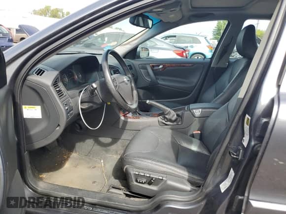 2005 Volvo S60 с VIN YV1RS592852485027, выставлен на аукционе Copart как лот 80148185 с пробегом 149 720 миль миль и Списание • Salvage title. История ставок и продаж доступна на DreamBid. Изображение 7.