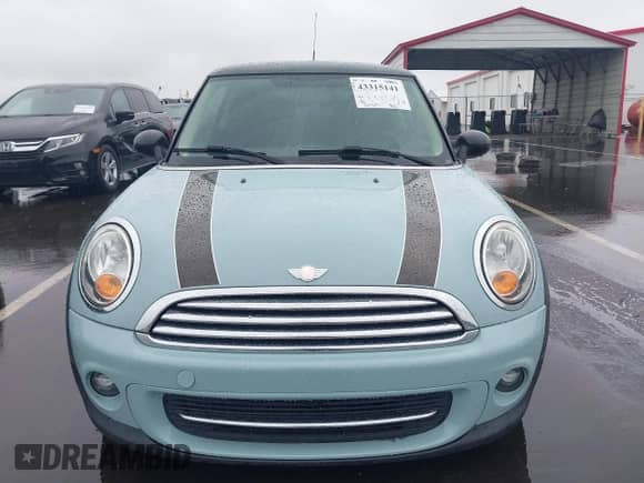 2013 MINI Hardtop with VIN WMWSU3C59DT679662, listed as a IAAI auction lot 43315141 with 151,765 mi miles and . Bid and sale history available at DreamBid. Image 12.
