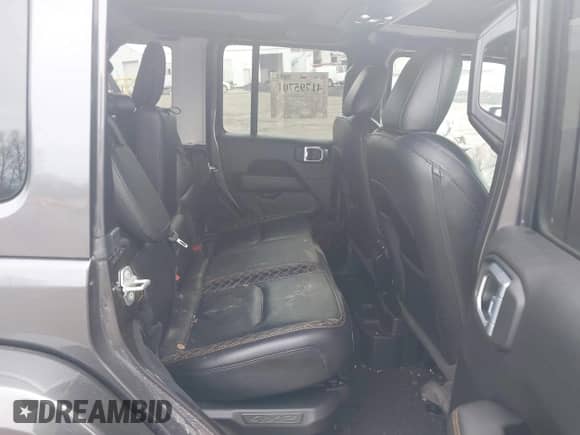 2021 Jeep Wrangler Unlimited Sahara z VIN 1C4JJXP65MW676726, wystawiony jako IAAI lot #41795701 z przebiegiem 38 480 mil mil oraz . Historia ofert i sprzedaży dostępna na DreamBid. Obrazek 8.