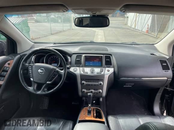 2011 Nissan Murano SL with VIN JN8AZ1MW5BW173323, listed as a Copart auction lot 90129735 with 209,791 mi miles and Clean title. Bid and sale history available at DreamBid. Image 9.