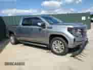 2024 GMC Sierra 1500 Denali z VIN 3GTUUGEL5RG282968, wystawiony jako Copart lot #80407365 z przebiegiem 3 707 mil mil oraz Czysty tytuł • Clean title. Historia ofert i sprzedaży dostępna na DreamBid. Obrazek 4.