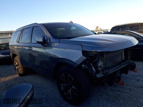 2022 Chevrolet Tahoe Z71 z VIN 1GNSKPKL9NR226521, wystawiony jako Copart lot #79067334 z przebiegiem 87 240 mil mil oraz Szkoda całkowita • Salvage title. Historia ofert i sprzedaży dostępna na DreamBid. Obrazek 4.