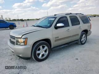 2010 Chevrolet Tahoe LT с VIN 1GNUCBE09AR226054, выставлен на аукционе Copart как лот 84646105 с пробегом 172 860 миль миль и Списание • Salvage title. История ставок и продаж доступна на DreamBid. Изображение 1.
