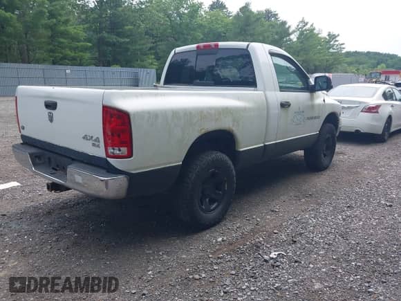 2005 Dodge 1500 SLT с VIN 1D7HU16D75J564260, выставлен на аукционе IAAI как лот 42599338 с пробегом 234 786 миль миль и . История ставок и продаж доступна на DreamBid. Изображение 4.