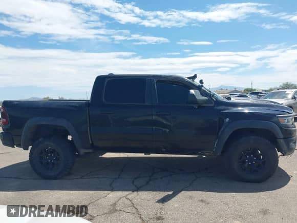 2021 Ram 1500 TRX с VIN 1C6SRFU93MN764676, выставлен на аукционе IAAI как лот 42873685 с пробегом 19 921 миль миль и . История ставок и продаж доступна на DreamBid. Изображение 14.