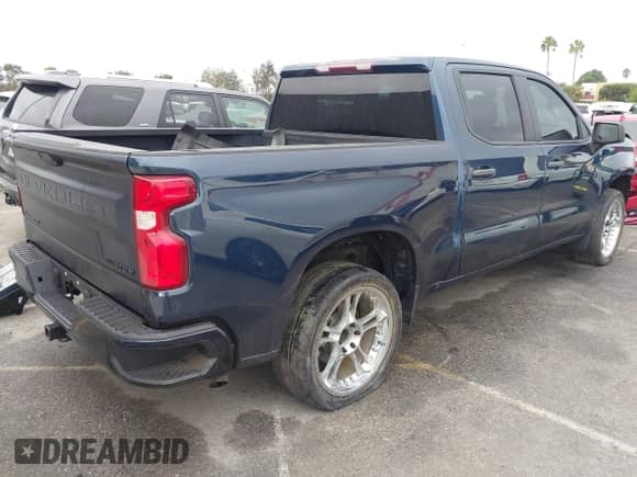 2021 Chevrolet Silverado 1500 Custom с VIN 3GCPWBEK7MG242644, выставлен на аукционе IAAI как лот 43311937 с пробегом 92 555 миль миль и . История ставок и продаж доступна на DreamBid. Изображение 4.