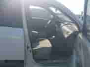 2005 Hyundai Tucson GLS z VIN KM8JN12D15U083719, wystawiony jako IAAI lot #42944227 z przebiegiem 131 997 mil mil oraz . Historia ofert i sprzedaży dostępna na DreamBid. Obrazek 5.