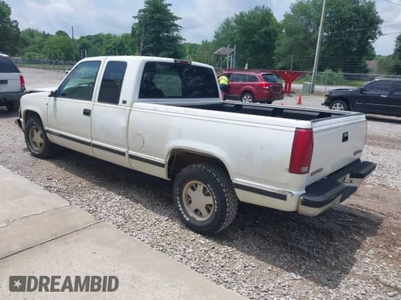 1996 GMC Sierra 1500 with VIN 2GTEC19W6T1541556, listed as a IAAI auction lot 42293418 with 232,983 mi miles and . Bid and sale history available at DreamBid. Image 3.