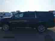 2017 Chevrolet Suburban LT с VIN 1GNSKHKC8HR267507, выставлен на аукционе IAAI как лот 42930051 с пробегом 144 188 миль миль и . История ставок и продаж доступна на DreamBid. Изображение 15.