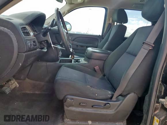 2013 Chevrolet Tahoe LS с VIN 1GNSCAE02DR223695, выставлен на аукционе Copart как лот 84003475 с пробегом 183 484 миль миль и Списание • Salvage title. История ставок и продаж доступна на DreamBid. Изображение 7.