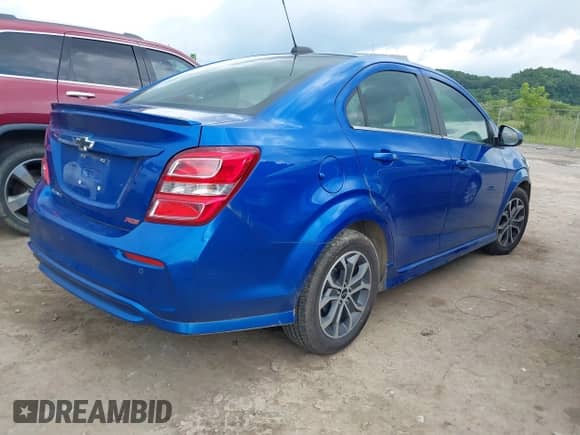 2020 Chevrolet Sonic LT с VIN 1G1JD5SB4L4109717, выставлен на аукционе IAAI как лот 42755260 с пробегом 123 638 миль миль и . История ставок и продаж доступна на DreamBid. Изображение 4.