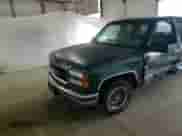 1995 GMC Sierra 1500 z VIN 2GTEC19K2S1558740, wystawiony jako Copart lot #69398185 z przebiegiem 386 899 mil mil oraz Szkoda całkowita • Salvage title. Historia ofert i sprzedaży dostępna na DreamBid. Obrazek 12.
