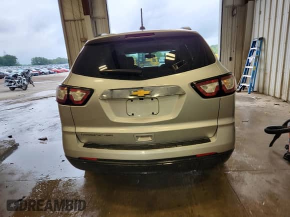 2017 Chevrolet Traverse LS with VIN 1GNKVFKD3HJ252450, listed as a Copart auction lot 68452155 with 135,186 mi miles and Clean title. Bid and sale history available at DreamBid. Image 6.
