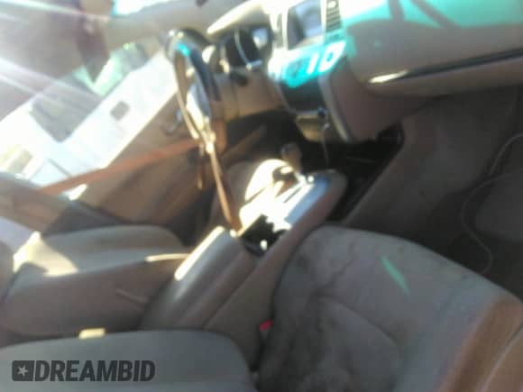 2012 Nissan Murano SV z VIN JN8AZ1MU5CW109783, wystawiony jako IAAI lot #43494734 z przebiegiem 211 299 mil mil oraz . Historia ofert i sprzedaży dostępna na DreamBid. Obrazek 5.