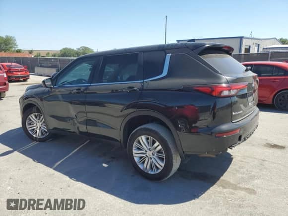 2024 Mitsubishi Outlander ES with VIN JA4J3UA84RZ054718, listed as a Copart auction lot 50700805 with 24,939 mi miles and Salvage title. Bid and sale history available at DreamBid. Image 2.