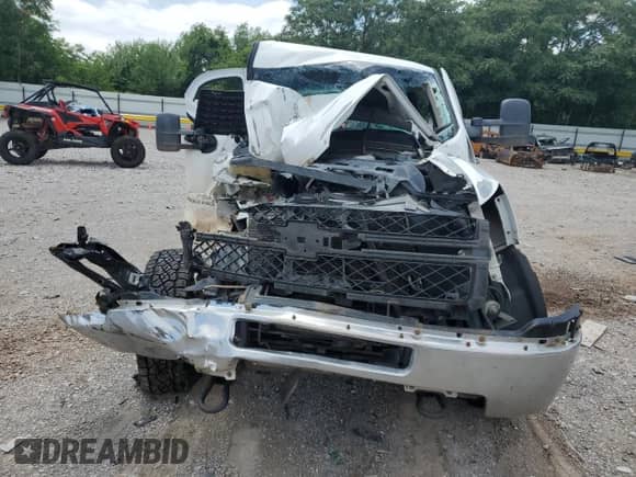 2012 Chevrolet Silverado 2500HD Work Truck z VIN 1GB0CVCG0CF102966, wystawiony jako Copart lot #59737985 z przebiegiem Nie podano mil oraz Szkoda całkowita • Salvage title. Historia ofert i sprzedaży dostępna na DreamBid. Obrazek 5.