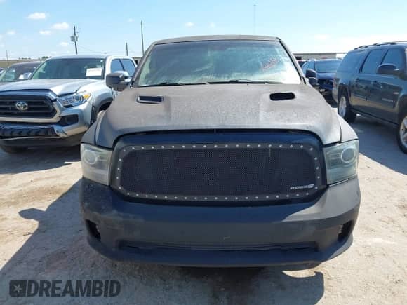 2013 Ram 1500 Express z VIN 1C6RR6FT4DS680729, wystawiony jako IAAI lot #43316356 z przebiegiem 182 634 mil mil oraz . Historia ofert i sprzedaży dostępna na DreamBid. Obrazek 12.