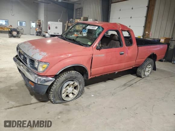 1997 Toyota Tacoma z VIN 4TAWM72N8VZ276375, wystawiony jako Copart lot #47674005 z przebiegiem 266 203 mil mil oraz Czysty tytuł • Clean title. Historia ofert i sprzedaży dostępna na DreamBid. Obrazek 1.