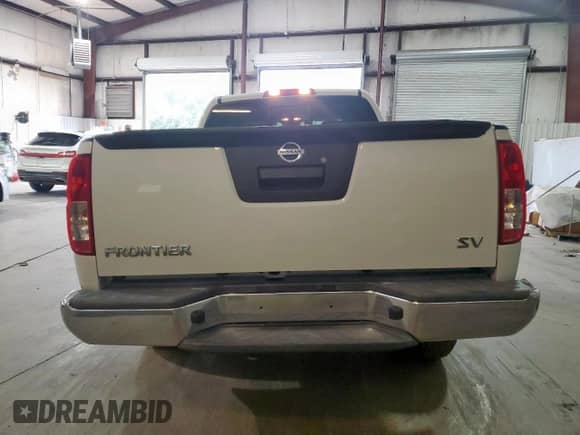 2017 Nissan Frontier SV with VIN 1N6BD0CTXHN737530, listed as a Copart auction lot 70869045 with 95,789 mi miles and Salvage title. Bid and sale history available at DreamBid. Image 6.