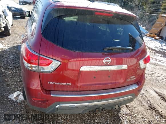 2016 Nissan Pathfinder Platinum with VIN 5N1AR2MM3GC614144, listed as a IAAI auction lot 41554806 with 130,398 mi miles and . Bid and sale history available at DreamBid. Image 16.