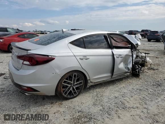 2019 Hyundai Elantra Sport с VIN KMHD04LB7KU813719, выставлен на аукционе Copart как лот 82560135 с пробегом Не указан миль и Чистый • Clean title. История ставок и продаж доступна на DreamBid. Изображение 3.