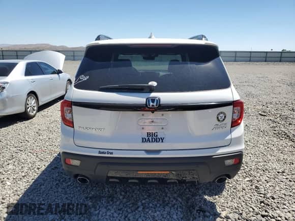 2019 Honda Passport Elite with VIN 5FNYF8H02KB028083, listed as a Copart auction lot 64336155 with 32,045 mi miles and Salvage title. Bid and sale history available at DreamBid. Image 6.