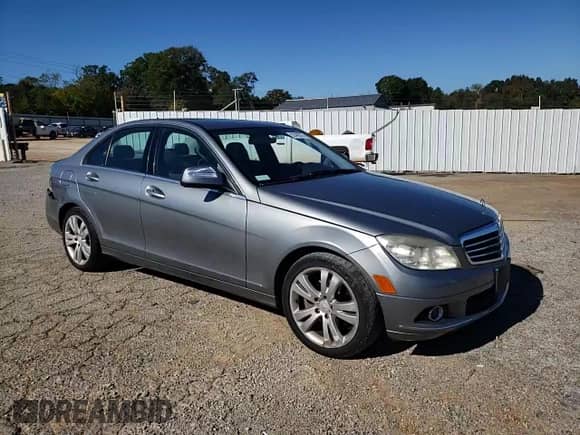 2008 Mercedes-Benz C 300 Sport z VIN WDDGF81X48F101581, wystawiony jako Copart lot #82409375 z przebiegiem 91 441 mil mil oraz Szkoda całkowita • Salvage title. Historia ofert i sprzedaży dostępna na DreamBid. Obrazek 13.