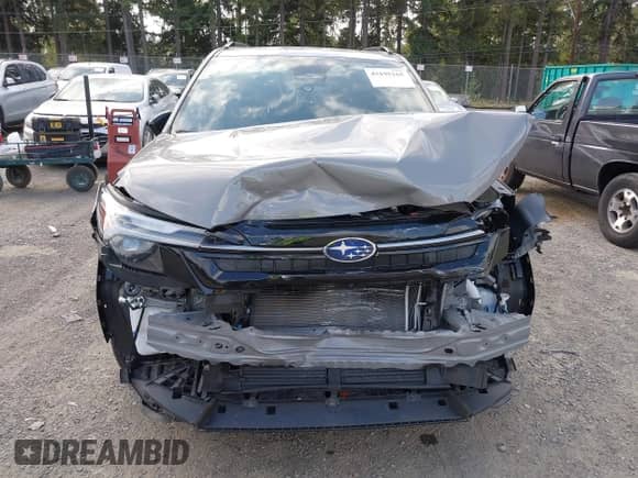 2025 Subaru Forester Touring z VIN JF2SLDTC0SH484139, wystawiony jako IAAI lot #43195165 z przebiegiem 22 293 mil mil oraz . Historia ofert i sprzedaży dostępna na DreamBid. Obrazek 13.