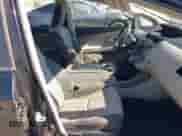 2015 Toyota Prius Two z VIN JTDZN3EU1FJ038507, wystawiony jako IAAI lot #43476342 z przebiegiem 227 331 mil mil oraz . Historia ofert i sprzedaży dostępna na DreamBid. Obrazek 5.